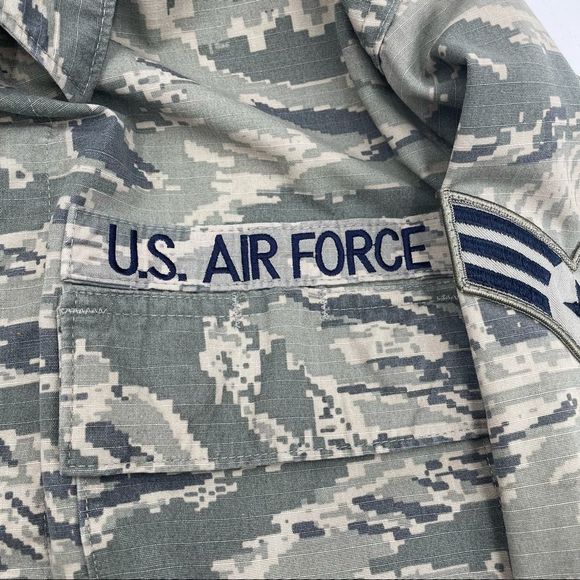 Green Camo Military (U.S. Air Force) Jacket. - Picture 2 of 6